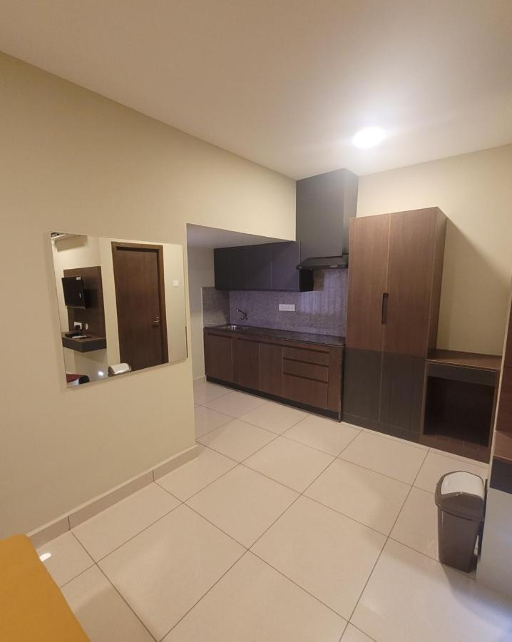 M Square Hotel Vellore Kültér fotó